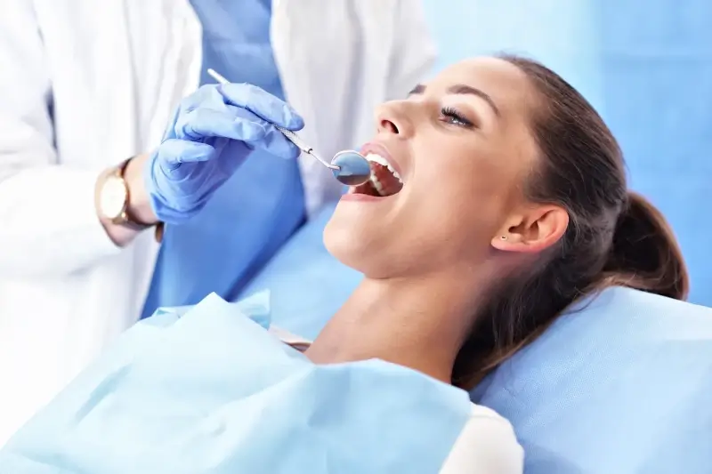 Wszystko co musisz wiedzieć o implantach zębowych